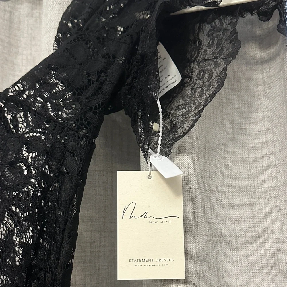 Mew Mews Malaz Flare Sleeve Lace Shrug - Picture 3 of 7